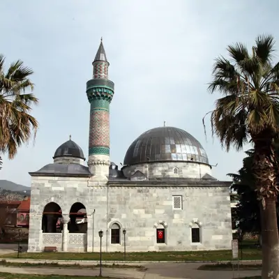 İznik turu, Nilüfer Camii minare ve kubbesi manzarası