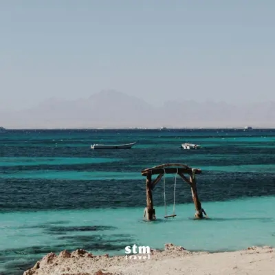 Mısır turu, Kızıl Deniz sahili ve ahşap salıncak manzarası