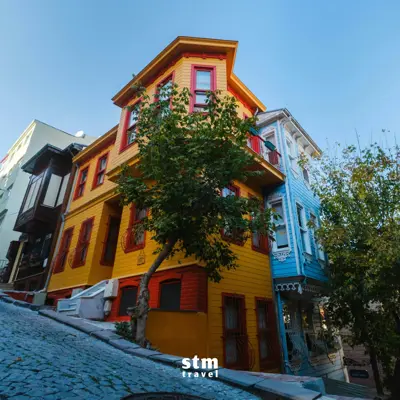 Fener Balat turu - İstanbul tarihi renkli evler sokakları
