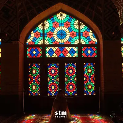 İran turu, Nasir ol-Molk Camii renkli vitray pencereleri