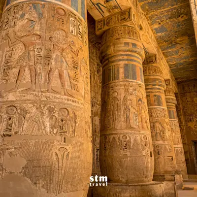 Mısır turu, Karnak Tapınağı sütunları ve Mısır hiyeroglifleri
